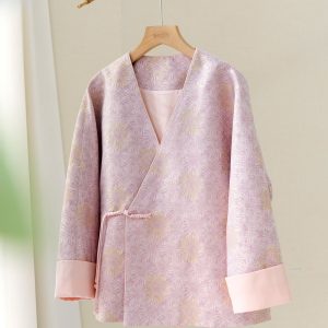 Áo Khoác Tân Trung Hoa (新中式) Cao Cấp Xing Store – Gấm Hoa Trà Ánh Kim, Thiết Kế Vạt Chéo Sang Trọng