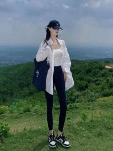 Sơ mi phối áo ba lỗ